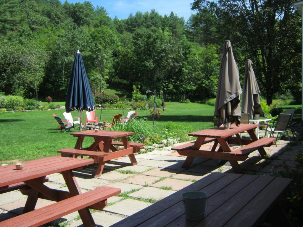 Stone Hearth Inn And Eatery 체스터 외부 사진